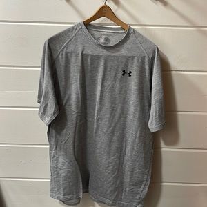 XL Mens Under Armour Heat Gear Tee